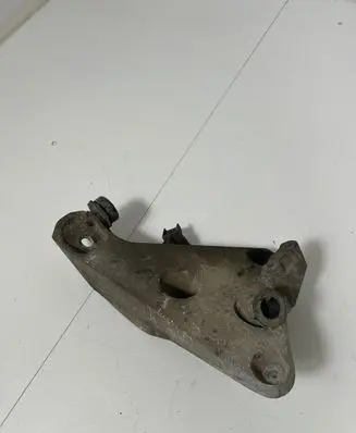 BMW X5 F15 Engine mounting bracket 67871110