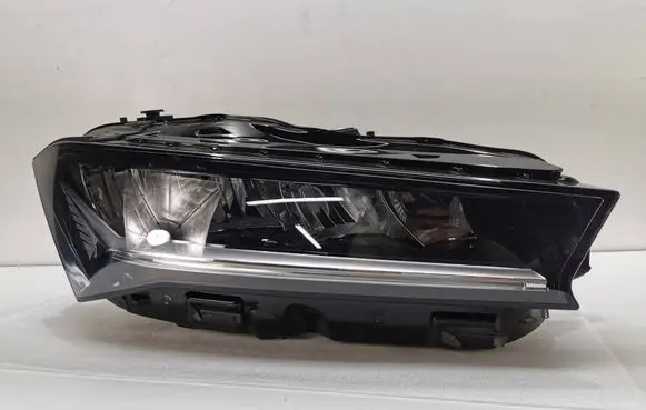 Skoda Superb B9 Headlight/headlamp 3P1941016 9000VR4039EX L991640