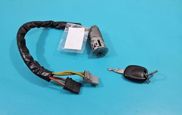 Renault Kangoo I Ignition lock IMPRK1391372