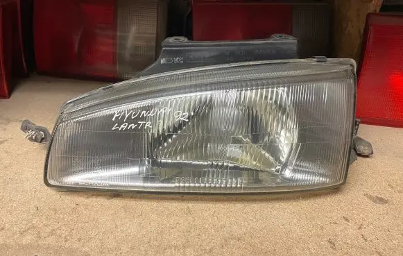 Hyundai Lantra I Headlight/headlamp 1010889