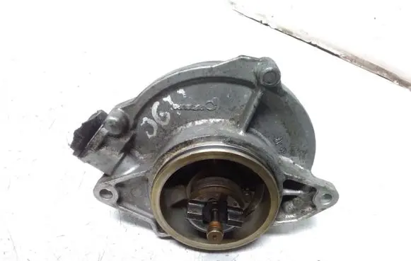Audi A8 S8 D3 4E Vacuum pump 700906080 057145100AC