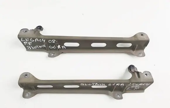 Subaru Legacy Fender mounting bracket