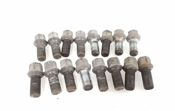 Volkswagen Polo Nuts/bolts 