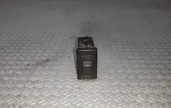 Volkswagen PASSAT B5.5 Windscreen/window heater switch 3B0959621C
