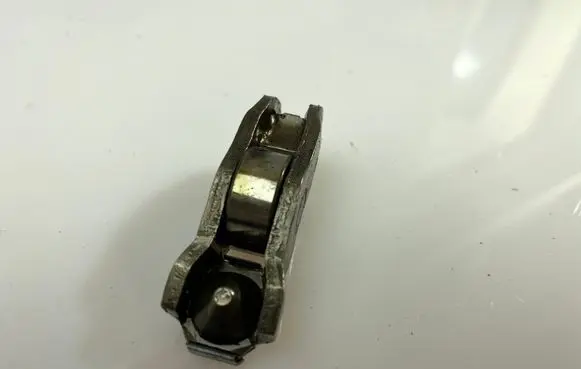 Mercedes-Benz E W211 Valve rocker arm 
