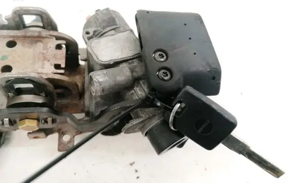 Volkswagen PASSAT B5 Ignition lock 4B0905851