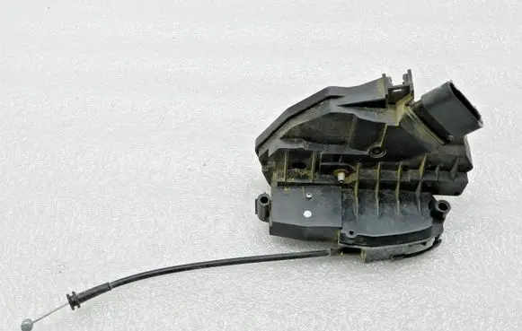 Ford Ranger Front door lock 2113090 CM5AA21812DB