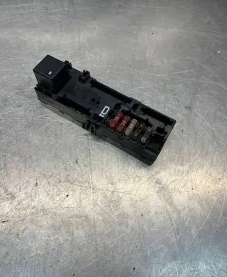 Mercedes-Benz E W210 Fuse box set A0005400372 05376120