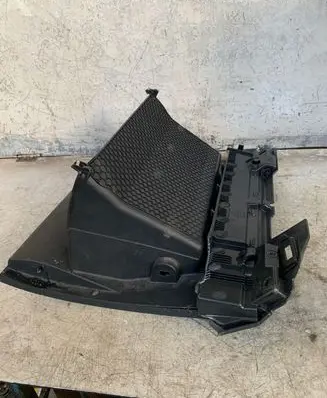 Volkswagen Touran III Glove box 5tb857097