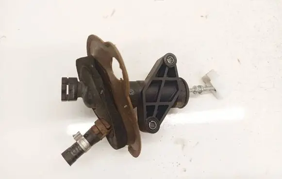 Ford Mondeo Mk III Clutch master cylinder 1S717A543AE