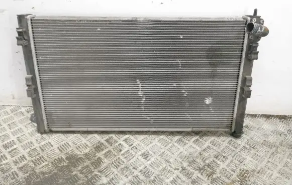 Peugeot 4007 Coolant radiator