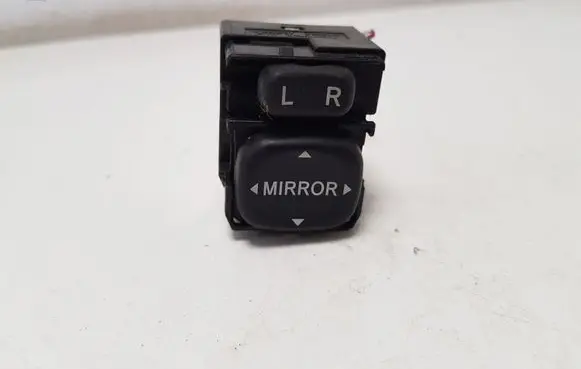 Toyota Yaris Wing mirror switch 183574
