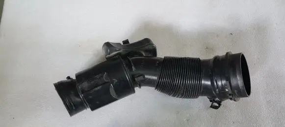 Audi Q5 SQ5 Air intake duct part 06E129629AA