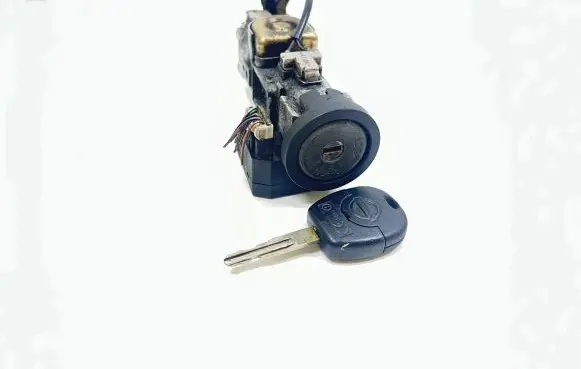 Nissan X-Trail T30 Ignition lock 2671032209 28590C9902