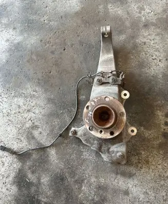 BMW 5 F10 F11 Front wheel hub 6777751