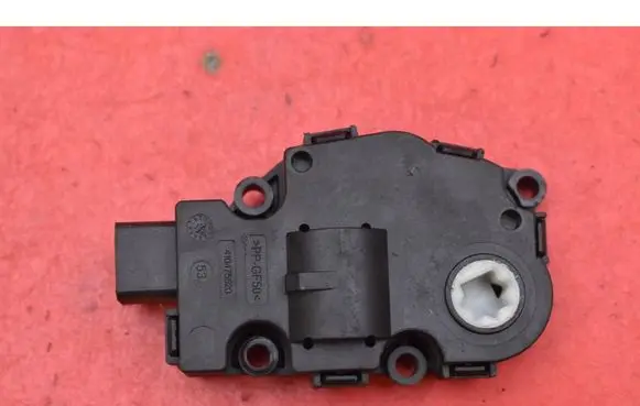 BMW 7 F01 F02 F03 F04 Air flap motor/actuator EFB431
