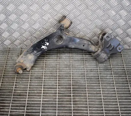 Ford Focus Front lower control arm/wishbone F1F13A424AAA