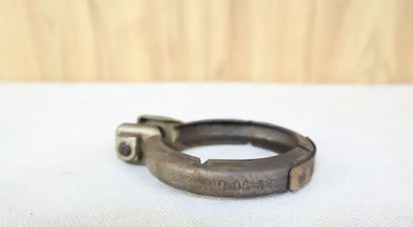 Mercedes-Benz SLK R172 Muffler pipe connector clamp 2034900641 A2034900641