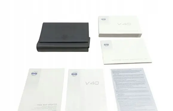 Volvo V40 Owners service history hand book 