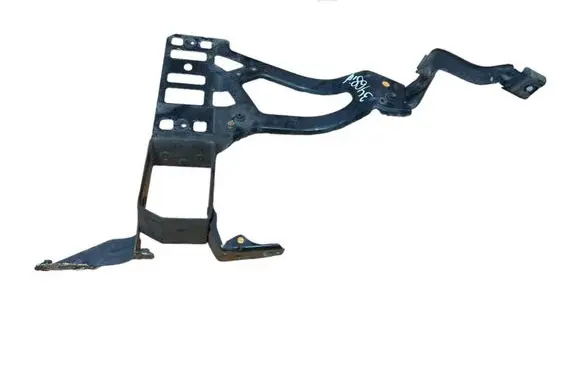 BMW 5 E60 E61 Headlight/headlamp mounting bracket 51647163483 51647060813 7163483