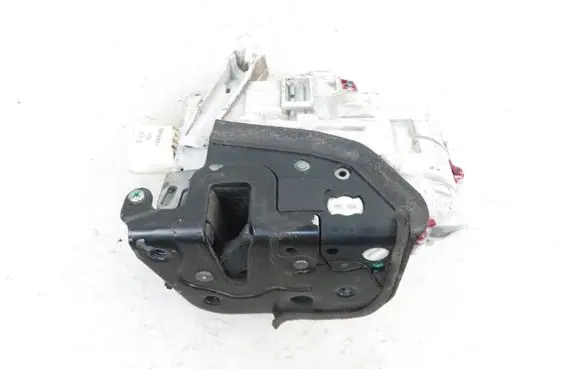 Audi A4 S4 B7 8E 8H Front door lock 8E1837016AA