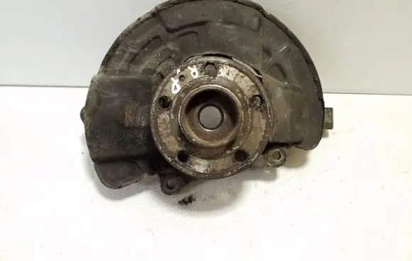 Volvo S60 Front wheel hub 9461944