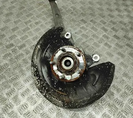 Jaguar XJ X350 Front wheel hub 5W932K005BC
