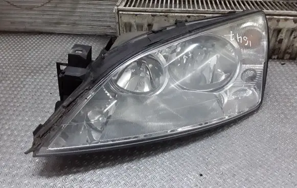 Ford Mondeo Mk III Headlight/headlamp 1S7113006SE