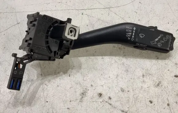Volkswagen Golf VI Wiper control stalk 1K0953519J