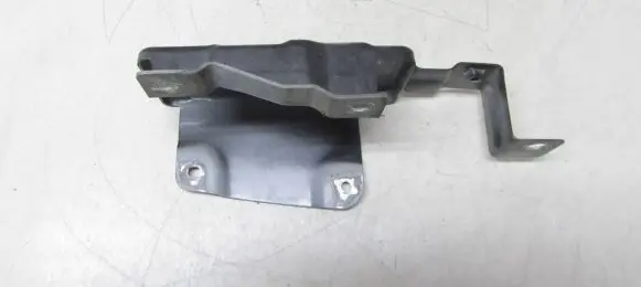 Renault Arkana Fender mounting bracket 663512031R