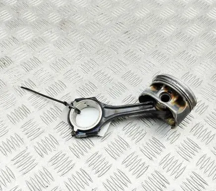 Mercedes-Benz C W205 Piston A2740301517 A2740303400