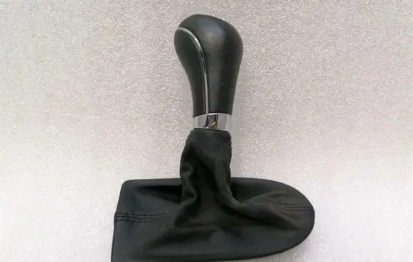 Mercedes-Benz CLS C219 Gear lever shifter trim leather/knob A2192670110