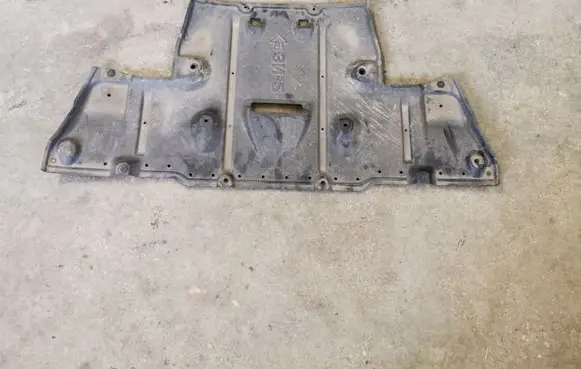 Nissan Leaf II (ZE1) Center/middle under tray cover 74813NL0B