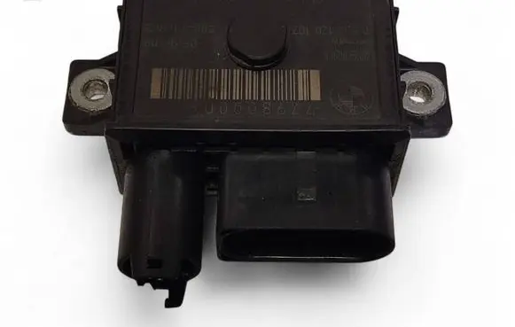 BMW 3 E90 E91 Glow plug pre-heat relay 7798000 779800006 0522120102