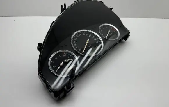 Mercedes-Benz C W204 Speedometer (instrument cluster) A2045405848 A2045401811 A2044422521