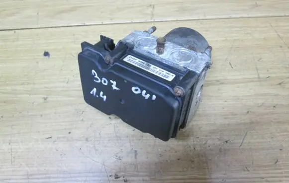 Peugeot 307 ABS Pump 0265800390 69016G0757