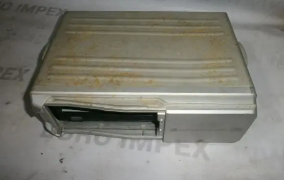 Chrysler 300M CD/DVD changer cdx505rf sony