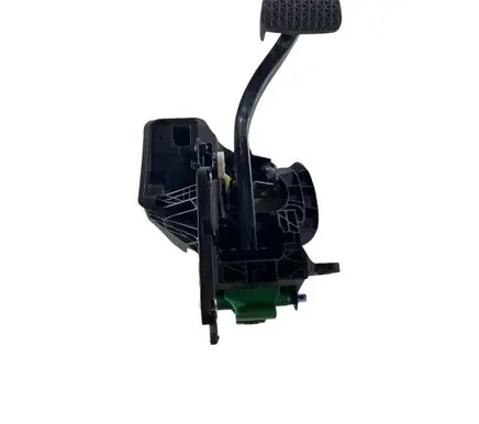 Chevrolet Malibu Brake pedal 84090726 84657619 80048094318