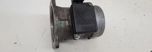 Audi A4 S4 B5 8D Mass air flow meter 037906461B