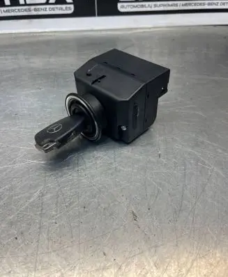 Mercedes-Benz E W211 Ignition lock 2115451008 33002207