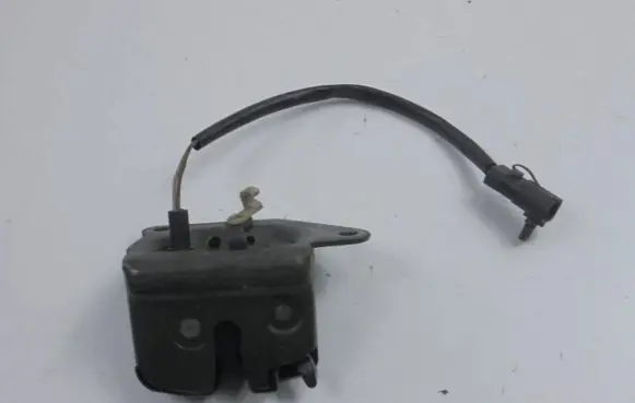 Fiat Albea Tailgate/trunk/boot lock/catch/latch