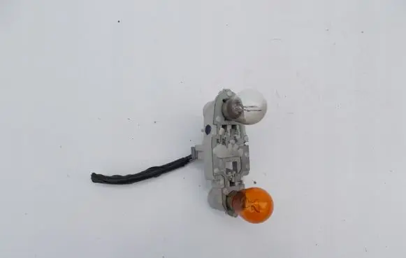 Ford Mondeo Mk III Tail light bulb cover holder 