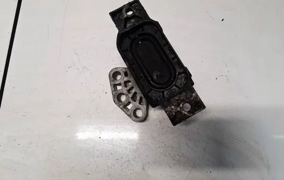 Opel Insignia A Engine mount bracket 210768115