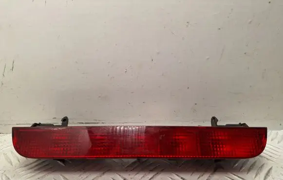 Nissan X-Trail T30 Third/center stoplight 265908H700 265908H70A