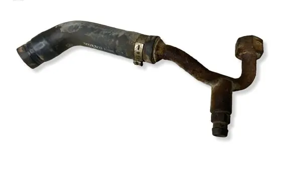 Volvo XC70 Engine coolant pipe/hose 