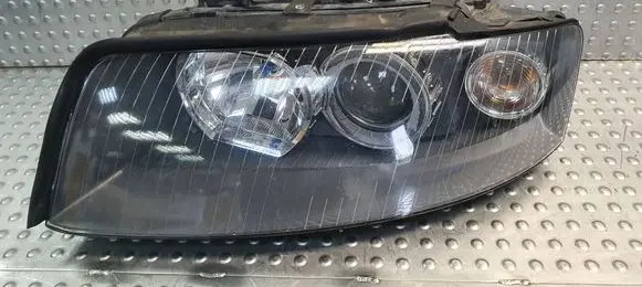 Audi A4 S4 B6 8E 8H Headlight/headlamp