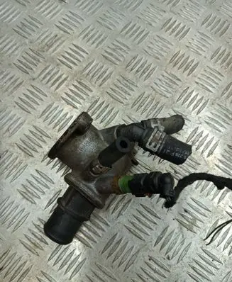 Opel Astra H Thermostat/thermostat housing 55203388 888C