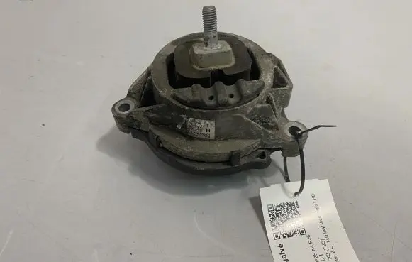 BMW X3 F25 Engine mount bracket 6868489