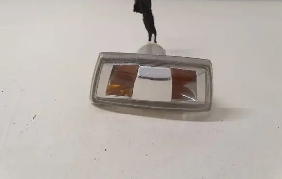 Opel Insignia A Front fender indicator light 13252455