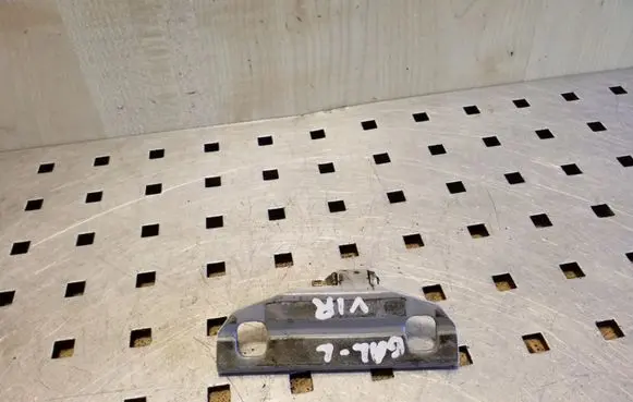 Volvo XC70 Rear door upper hinge